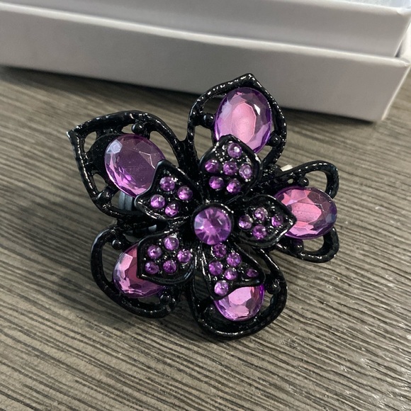 Purple Stones Black Flower Stretch Band Ring - Picture 1 of 10